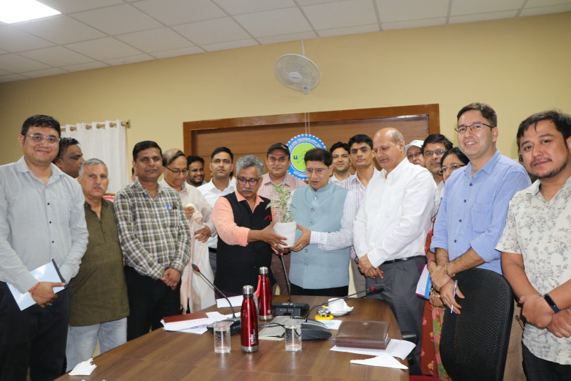 Science City to Power Uttarakhand’s Innovation Future: Minister Pradeep Batra Reviews Project, Lauds Vigyan Vani 88.8 FM